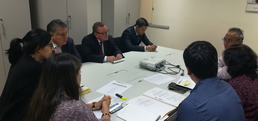 Reunión con autoridades de Región San Martín sobre el estado de obras directas en su región