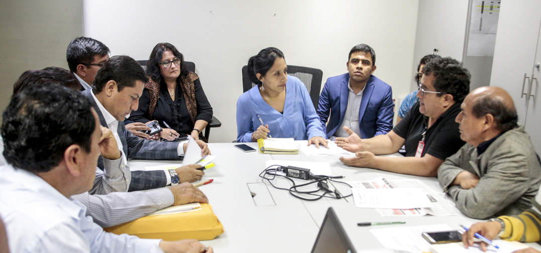 Pronied coordina infraestructura para locales escolares de La Libertad