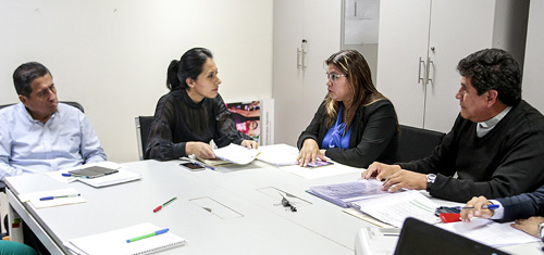 Reunión sobre infraestructuras educativas de la región Lima Provincias