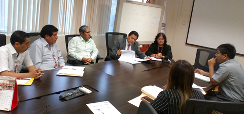 Pronied se reune con la comunidad educativa de la IE César Vallejo