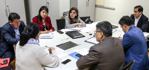 Reunión sobre infraestructura y financiamiento de proyectos en Arequipa