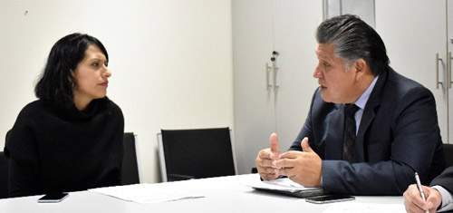 Con congresista Gilmer Trujillo sobre colegios en la Región San Martín